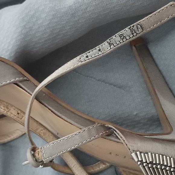 Nine West silver fancy heels - Picture 11 of 12